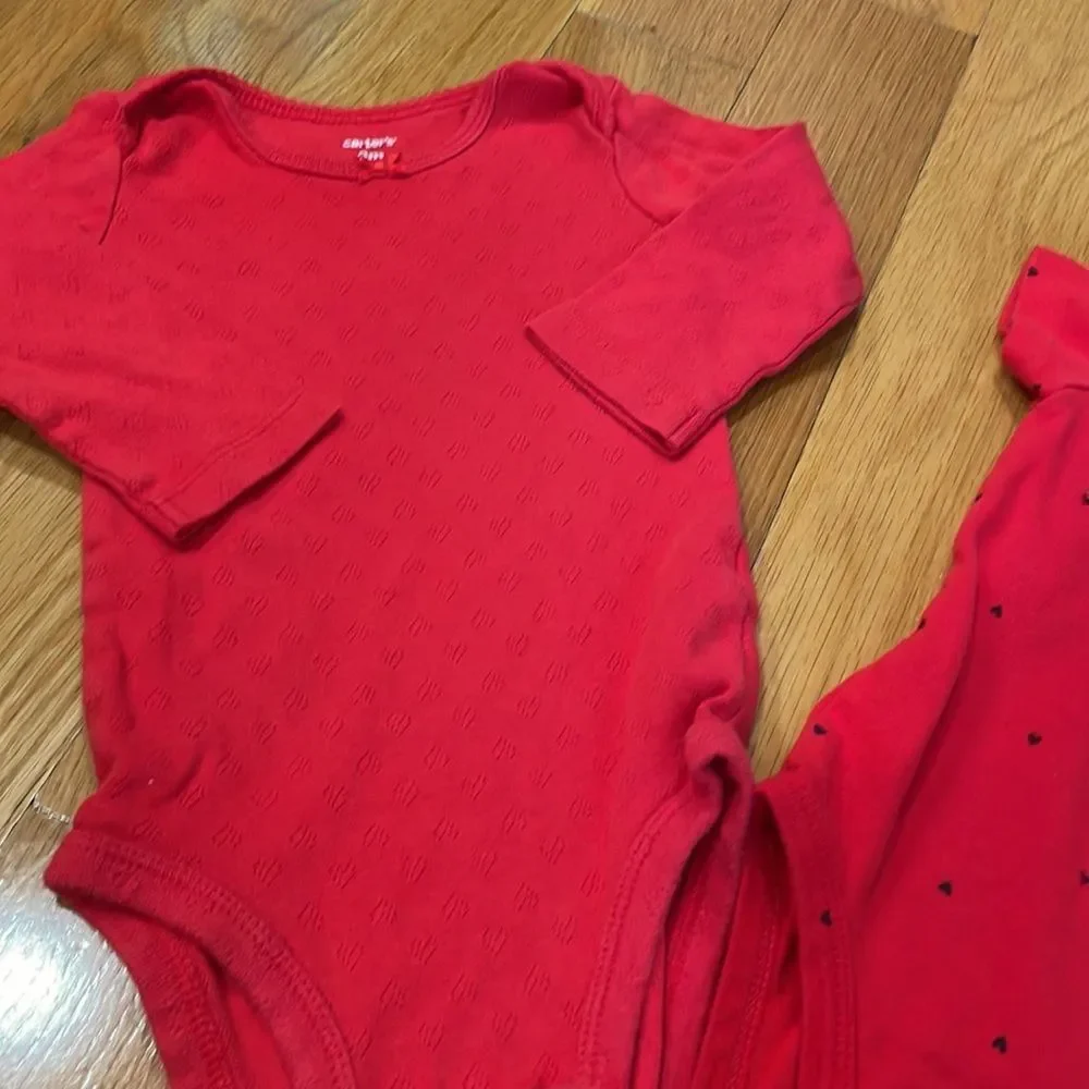 CARTERS 9 Month Onesies ( One Long And Other Short Sleeve) Good Condition